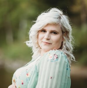 Meet your Posher, Anne